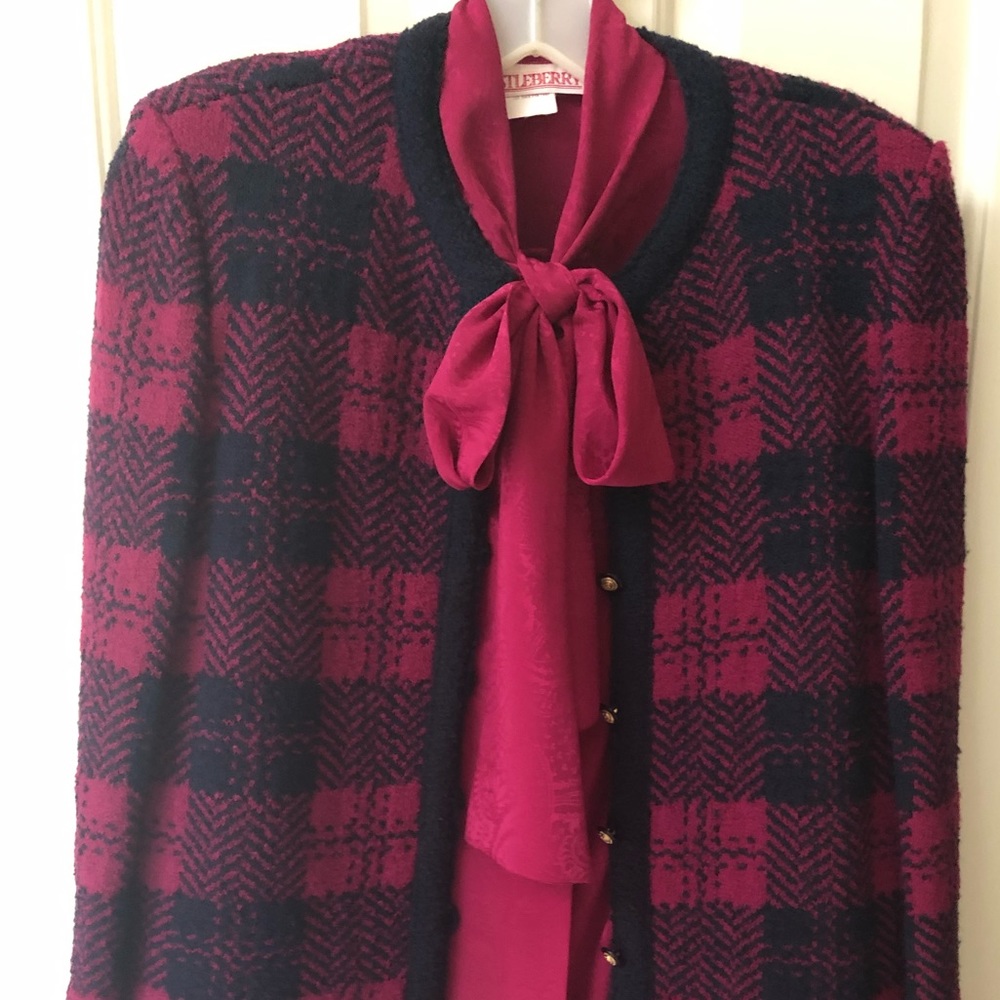 Castleberry skirt suit, size 10